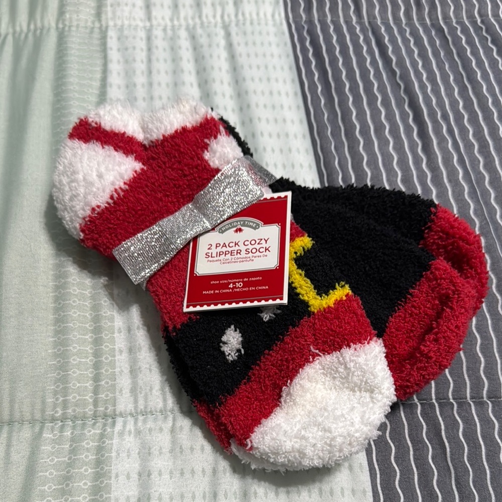 Holiday Time Red and Black Casual Socks Cozy Winter Wear
